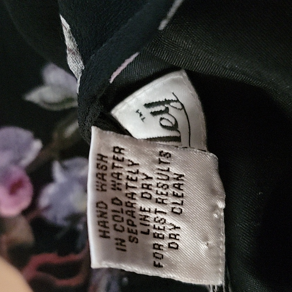 Victoria Holly sleeveless dress black with beautiful florals size medium - Picture 9 of 9